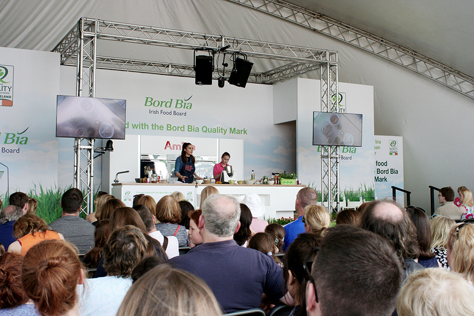 Cooking demo with Rozanne Purcell 